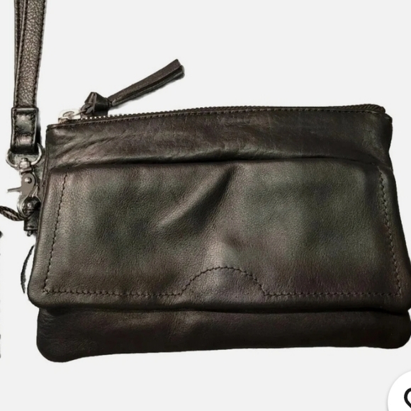 day&mood Handbags - Day&Mood Black Leather Wristlet
